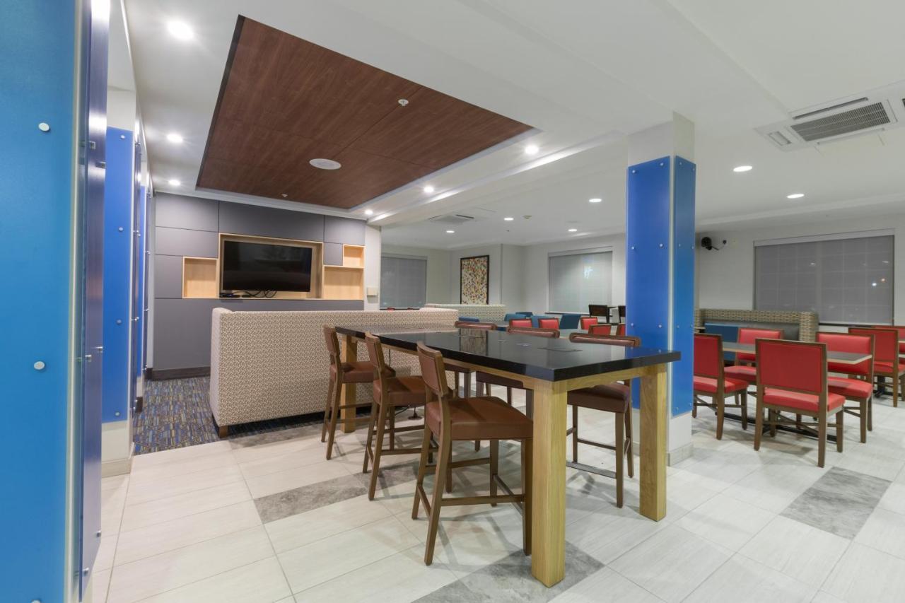 尤金市区智选假日套房酒店 - 大学店 外观 照片