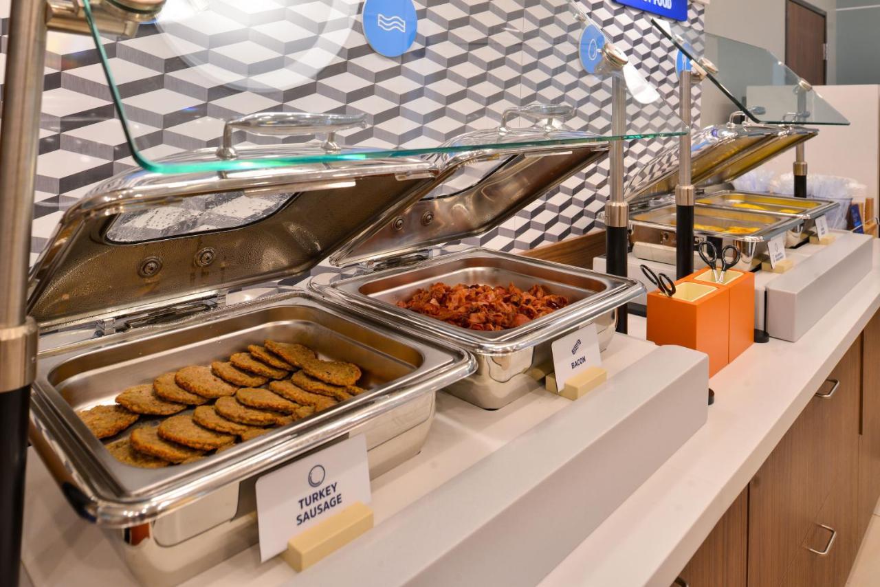 尤金市区智选假日套房酒店 - 大学店 外观 照片